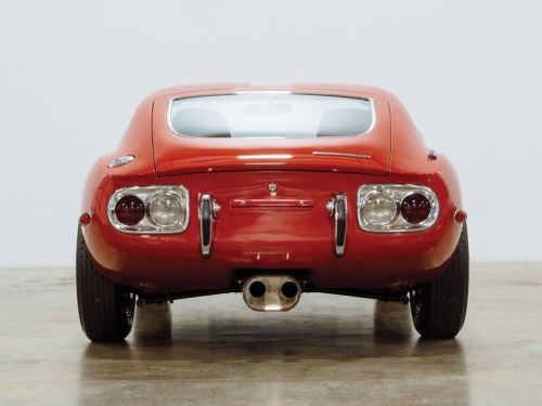 Toyota 2000GT, 1968. Collab of Toyota and Yamaha, Japan. Via rm auctionsMany credit the German-Ameri