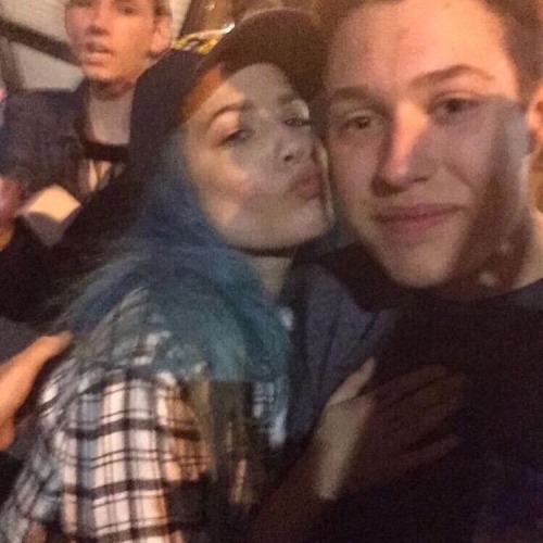 @iamhalseymusic halsey with fans. she treats us so amazingly.