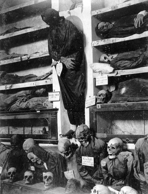 hauntedhistory - Capuchins’ Catacombs Palermo, Italy