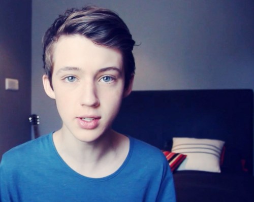 troyesivan plz stop making the salty water droplets flow down my face from my eyes k thanks