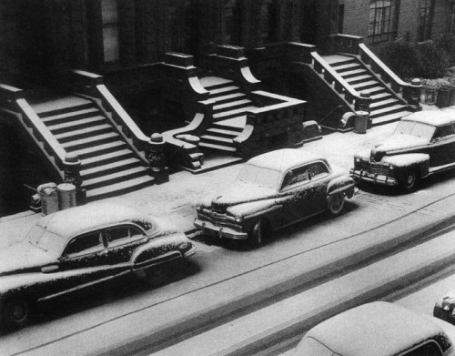 my-retro-vintage: casadabiqueira: New York Ruth Orkin 1952