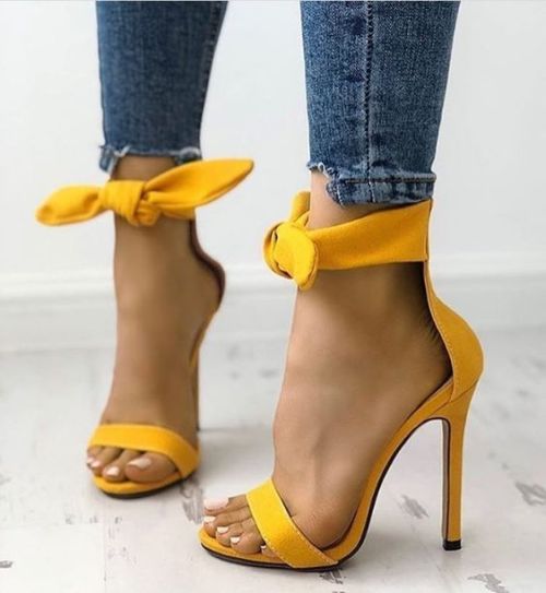 hottest-shoes:Tacones