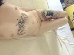 bongrips-piercednips:It’s been a little