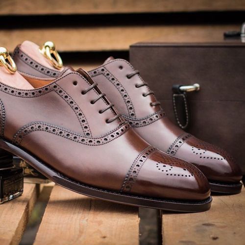 patinepl:
“Brogues (patine.pl) #patineshoes #patinepl #yanko #yankoshoes #yankostyle #yankolover #yankolovers #shoes #shoe #shoestagram #shoeporn #shoelover #saphir #shoecare #fashion #fashionlover #instafashion #menswear #style #styleformen...