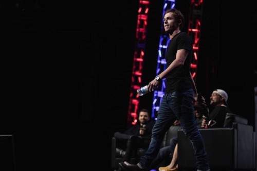somedayholland36:New photos of Tom in the ACE Comic Con of Seattle yesterday