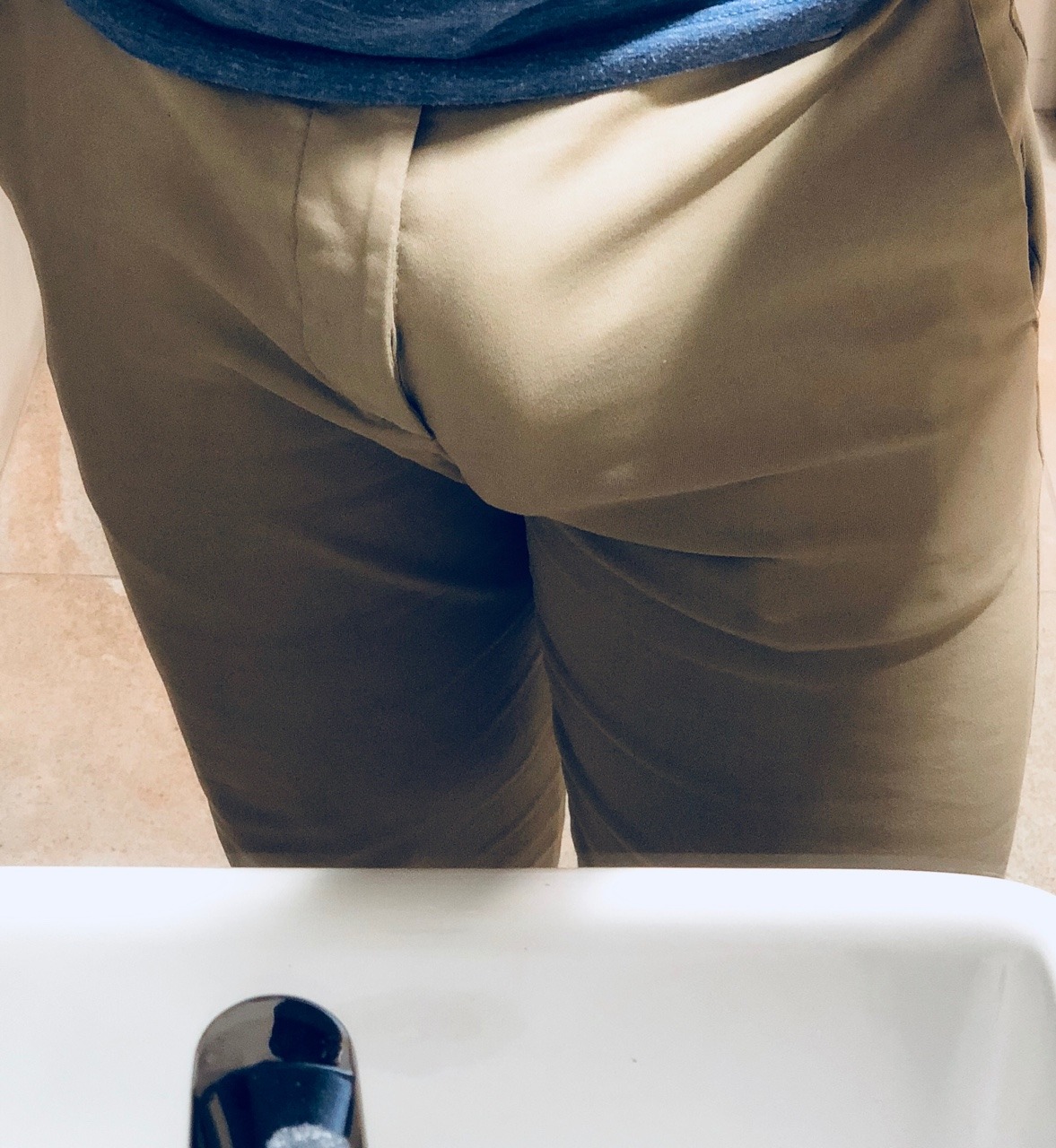 galleries pants boner bulge selfie
