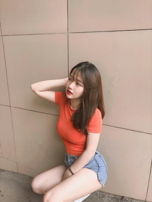 pokigi5678:지인판매 전문 pokigi5678입니다.지인사진 판매중이구요 가격펴 오늘중으로 올릴테니까 가격표보고 주문해주세요~정액사진이랑 아헤가오 합성은 제가 리블한 oio