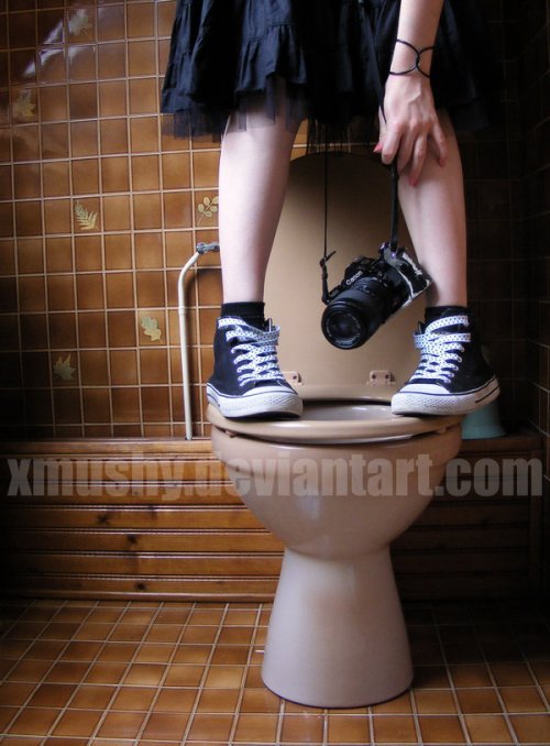 kagurazakaundergroundresistance:  gkojax:  Underneath my skirt by ~xmushy on deviantART(via lomo-blog)