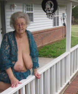 65pluswomen:  jking1571:This granny is the best,  I love her body mega hangers