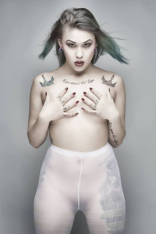 jasminesuelovesyou:  Ghostly.Model: Jasmine SuePhotographer: Bill Strome 