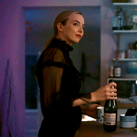bargalaxies: villanelle + her mourning bride outfitkilling eve[2.05] smell ya later × req