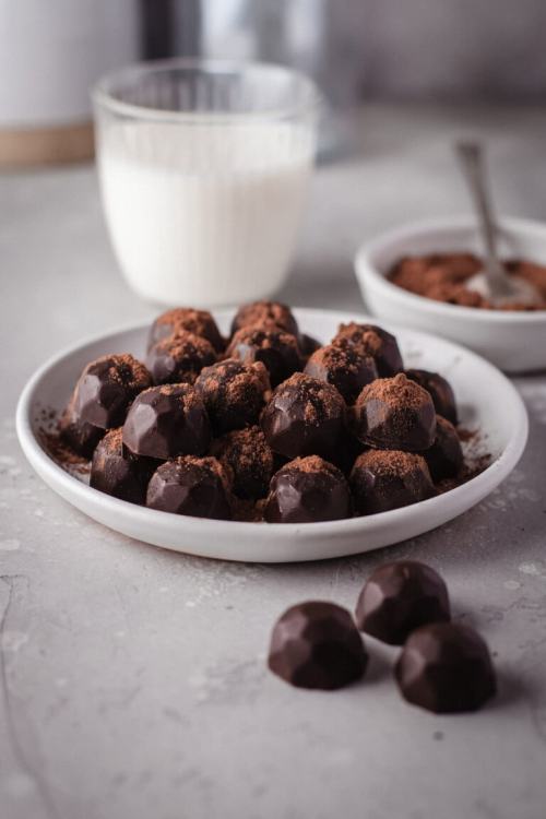 fullcravings:  Chocolate Truffles