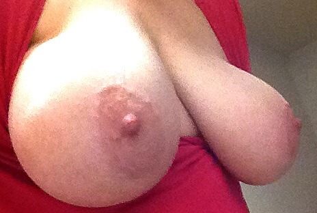iluvbigtitties