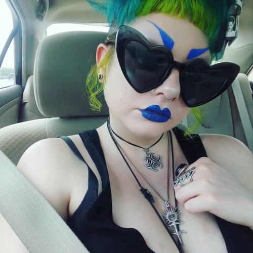 Good ol car selfie spam. #spookypunk #gothgoth #bluehair #greenhair  www.instagram.com/p/B0H