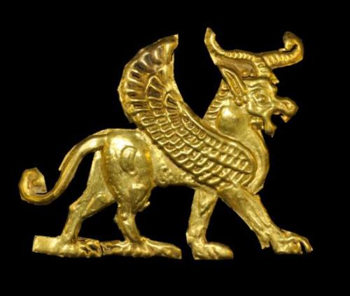archaicwonder:Assyrian Gold Winged Bull Mount, c. 15th-10th century BC A repousse gold foil mount in