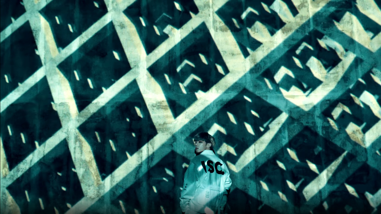 Byeongkwan's Blue Hair in A.C.E's "Higher" Music Video - wide 1