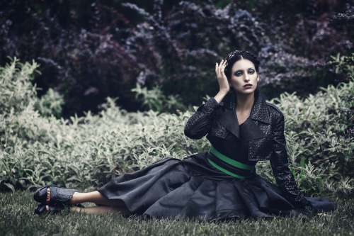 TAO ZHAO FW13hair & make up: Selena Guo model: giada piamonte
