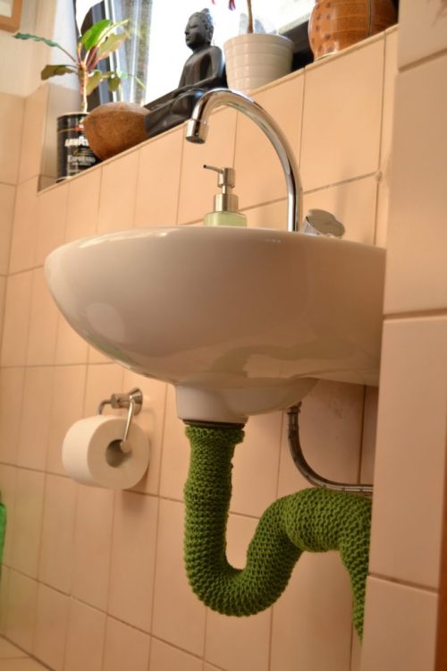 Bathroom Yarn Bomb - DIY Project For Home: https://buff.ly/37mq5D4