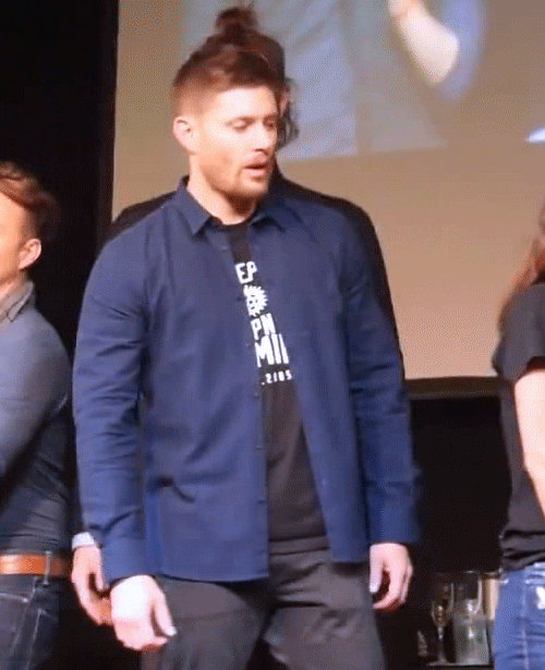Jared Sure Can't Take His Hands Off Of Jensen, Especially His, As You Call It, Texas Peach ❤