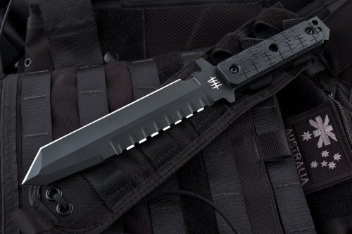 military-life: Hardcore Hardware BFK01 Knife Black