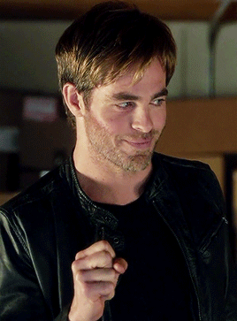 hotfamousmen:  Chris Pine