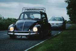 surfylocks:  a little vdub chill  my ‘72 bug and jack’s ‘03 golf