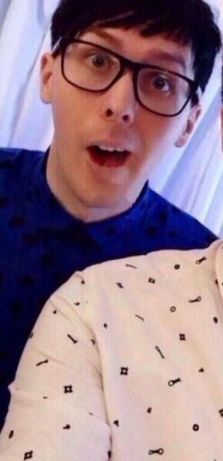 justanotherlockscreenblog:  Matching Dan and Phil lockscreens :3 Like/reblog if you
