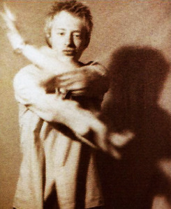 yorkeos:Thom Yorke, 1995 © Yuki Kuroyanagi