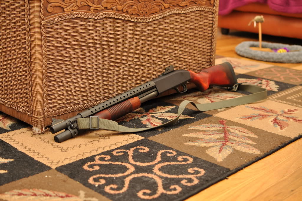 everyday-cutlery:  Mossberg Shotgun by sbninja