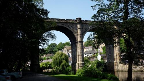 Knaresborough Viaduct, North Yorkshire, England.