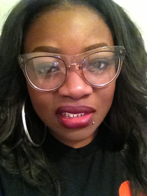 darkskinredlip:  Tola L. from NY is rocking MAC - Fixed On Drama (Retro matte collection)!
