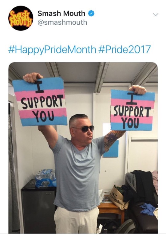 thefingerfuckingfemalefury:  disruptor:  Smash mouth says trans rights  Smash mouth says trans rights  Smash mouth says trans rights  Smash mouth says trans rights  Smash mouth says trans rights   <3 HEY NOW THEY’RE AN ALLY <3 