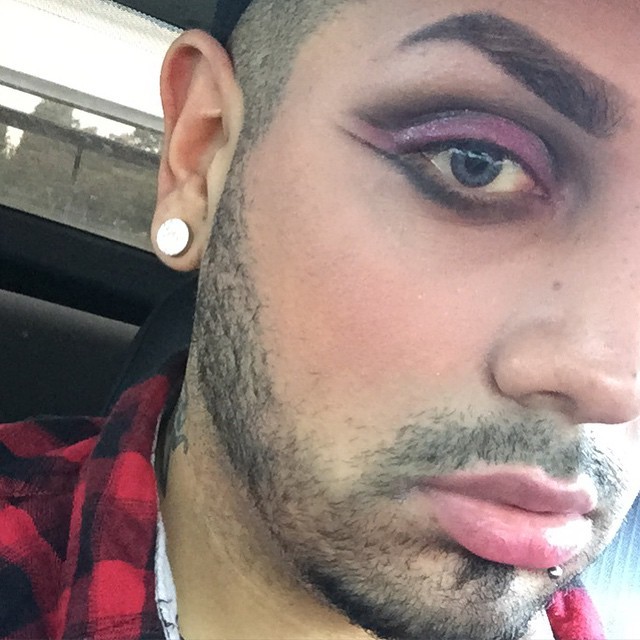 pandabearjayy:  One of my first tries at whatever this is called, blending (angrily