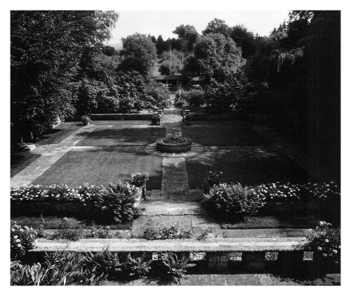 Landhaus Waldbühl by M. H. Baillie ScottUzwil, St. Gallen, Switzerland; 1907-1147.445306, 9.129937vi