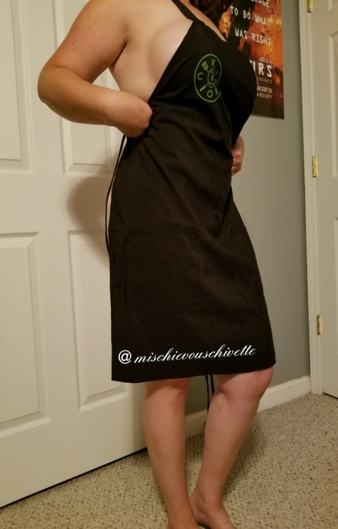 mischievouschivette:  mischievouschivette:  Found this apron in my room while cleaning.. came in a box i get from the chive every month. Guess i got this in September ahahahah  Goodnight my fellow pervs❤❤💋💋  Chive on @mischievouschivette !