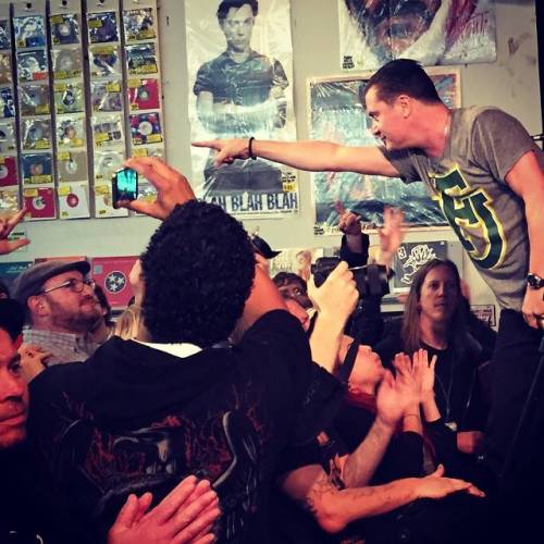 toss-me-inside-a-hefty:  Faith No More surprise show at Amoeba San Francisco celebrating the release of their new 7” single for Record Store Day**Photo 1 by Jason A MillerPeople in SF are so lucky! I wish i could have teletransported there!!! 