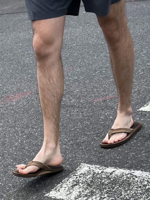 Tompkins Square Park Avenue Ahandsometank TopscruffRainbow Flip Flops