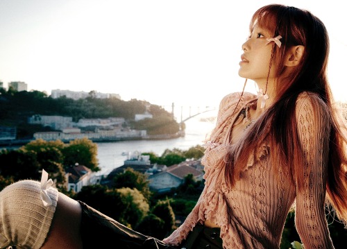 CHUU Howl — The 1st Mini Album, 2023