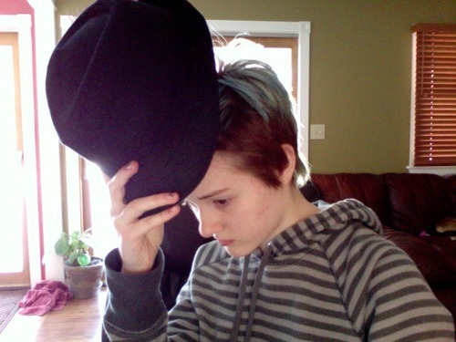 luckydreaming:  beautiful-prince-brendon:  ask-omnipony:  luckydreaming:  Are fedoras