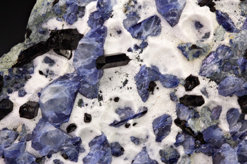 Benitoite with Neptunite; Dallas Gem Mine, California