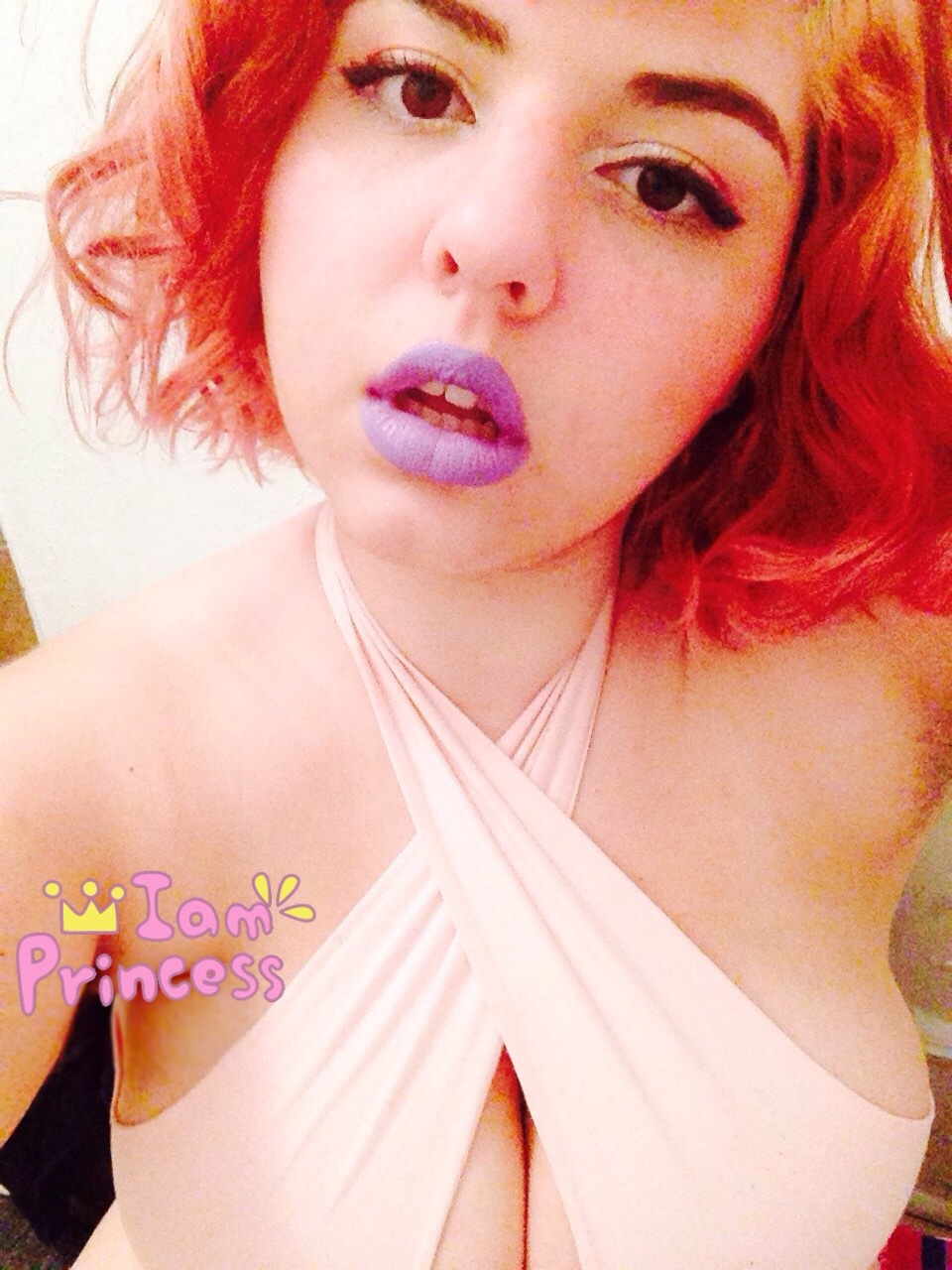 slayboybunny:  this look was the human equivalent of an angler fish’s luminescent