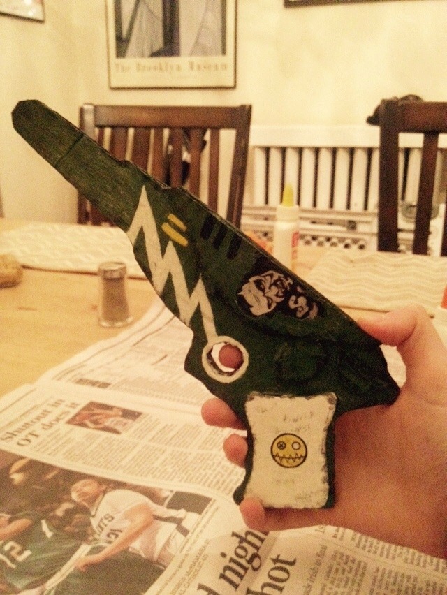 oh-look-its-satan:  Done! (Fun ghoul cosplay Ray gun)