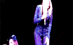 thequeenbey:  Beyonce and her bob performing at the V Festival. 