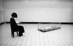 seensense:  Reading for one female corpse,Araya