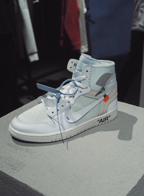 Air jordan 1 high x off white via Snkrhds / SneakerheadsMore on RHB_RBS