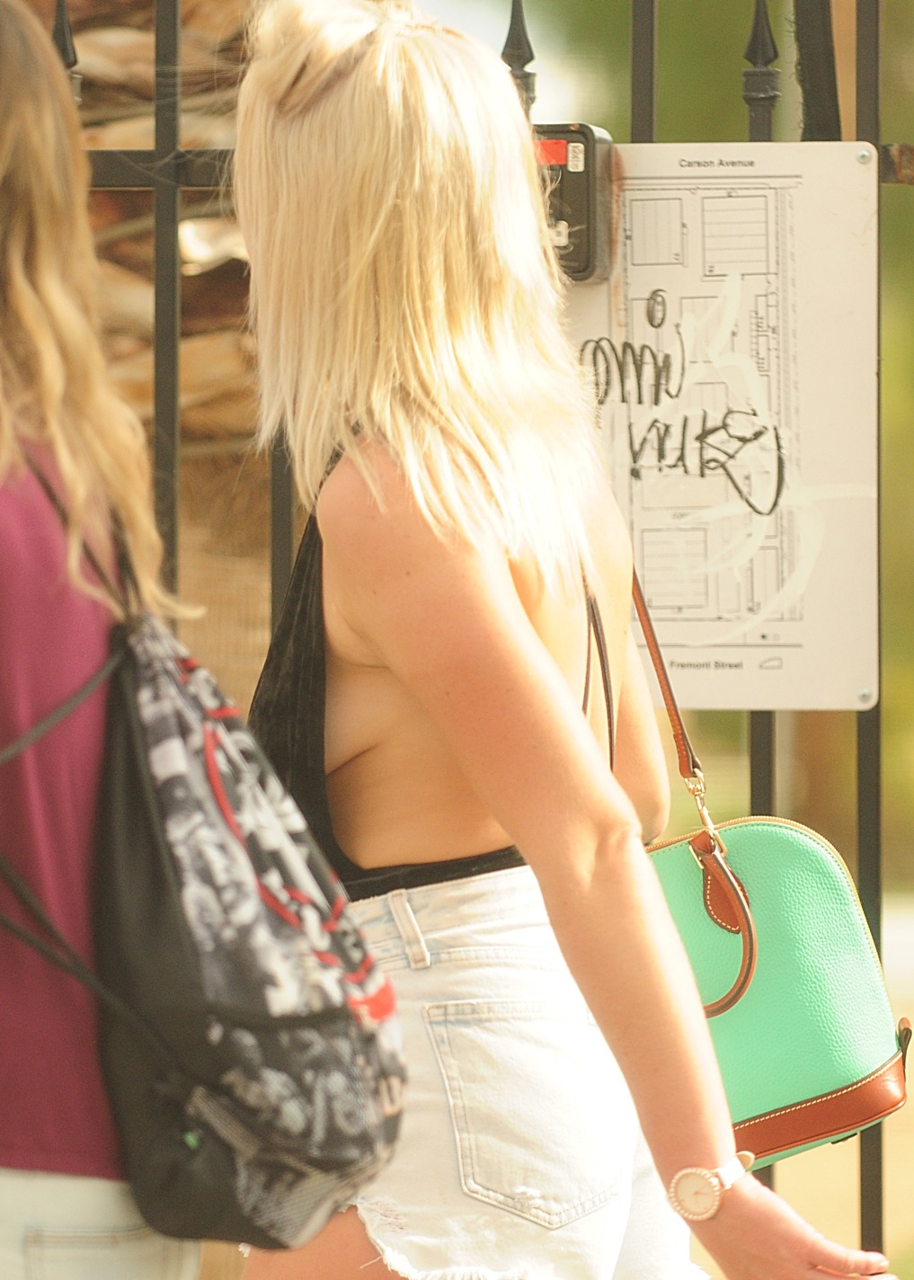 A few more of her, she has a nice ass as well.