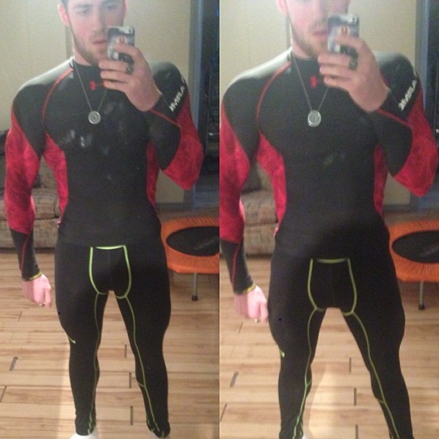 spandextights:  JJmanofsteel showing off his new nike pro combat tights 