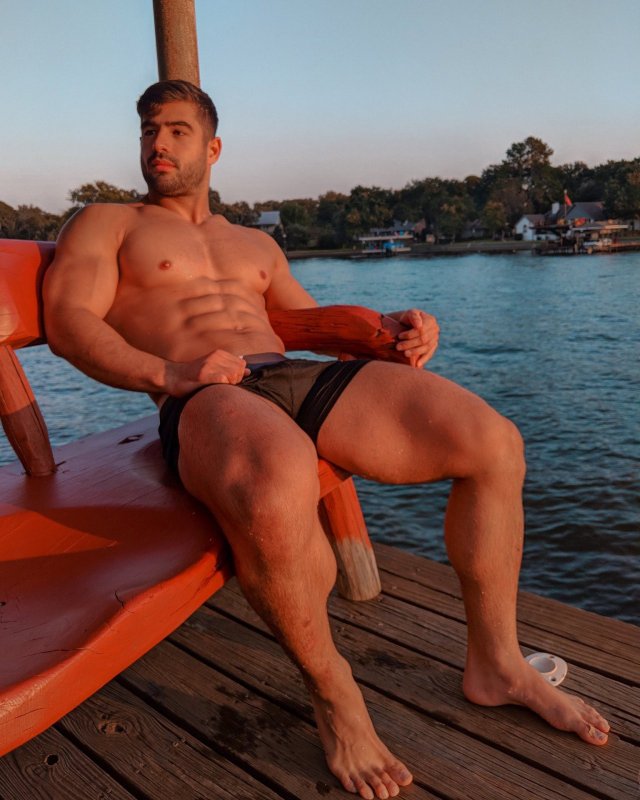 lovesexymusclemen-deactivated20: Great feet! adult photos