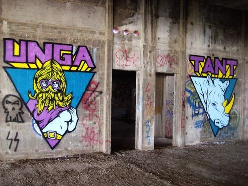 startssweetendsbitter:  Broken Fingaz Crew, ftw  