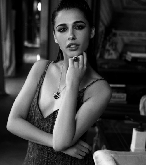 bwgirlsgallery:Naomi Scott by Matias Indjic for Elle India - June 2019.